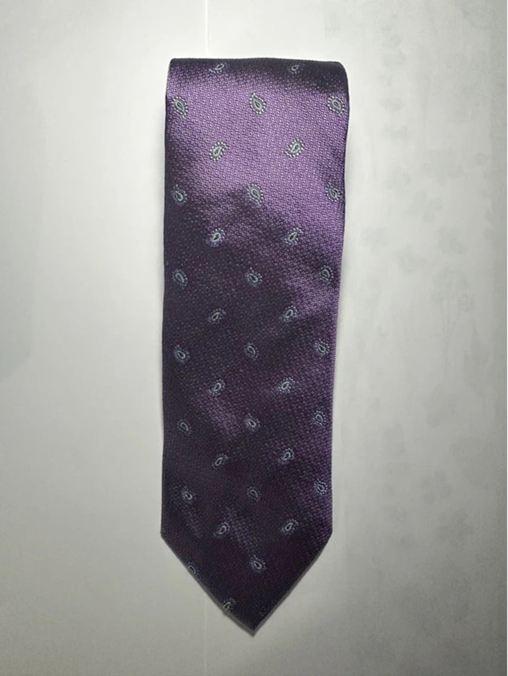 Brooks Brothers Makers and Merchants Purple Paisley Silk Neck Tie